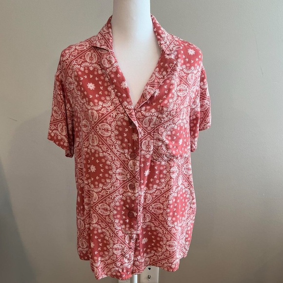 Self Esteem M dusty pink Paisley casual Button-Up Shirt short sleeve - Picture 1 of 7